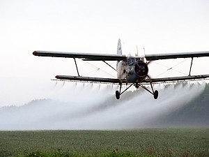 В Одесской области самолет погубил урожай