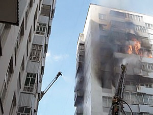 На Одесщине пожарники спасли 9-летнюю девочку  из горящей квартиры