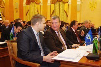 Депутаты упрекали чиновников в бюрократии