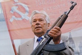 Скончался легендарный оружейник Михаил Калашников