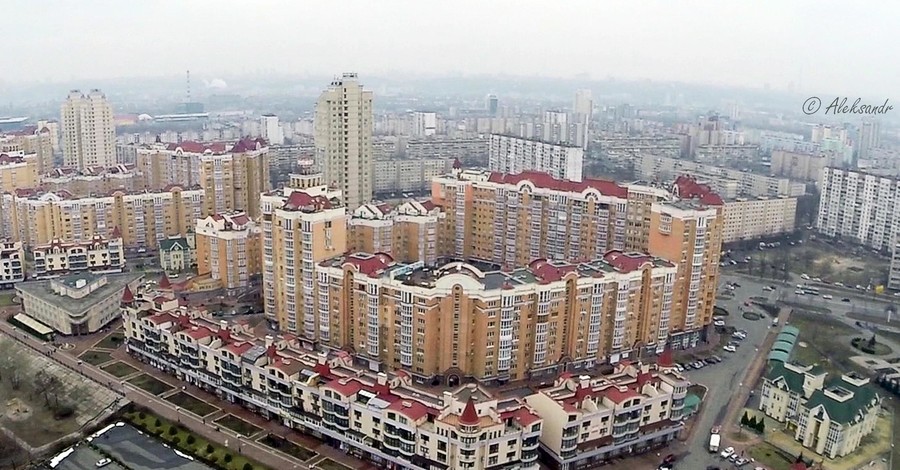 Брошенная квартира Януковича с высоты птичьего полета 