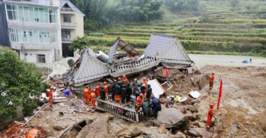 Оползень в Китае: погибли 18 человек, разрушены 20 домов