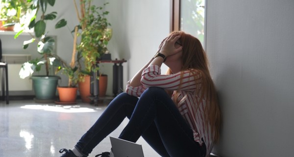 Психологи выяснили, что соцсети усиливают чувство одиночества